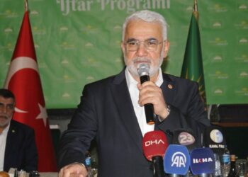 Zekeriya Yapıcıoğlu: Birbirimizle vuruşmamızı izlemek istiyorlar, bu oyuna gelmeyeceğiz