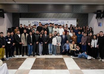 Sancaktepe’de öğrenciler ve öğretmenler iftar programında buluştu