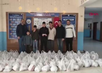 Mardin’de öğrencilerden ihtiyaç sahiplerine bayram desteği