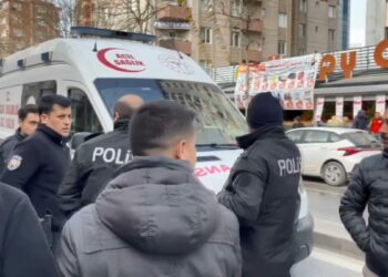Ataşehir’de çöp kamyonunun çarptığı kadın hayatını kaybetti