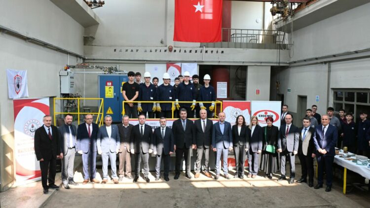 Erdemir’den öğrencilere gerçek üretim deneyimi