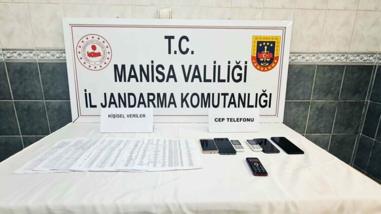 15 bin kişinin kişisel verilerini ele geçirmişler; 4 tutuklama