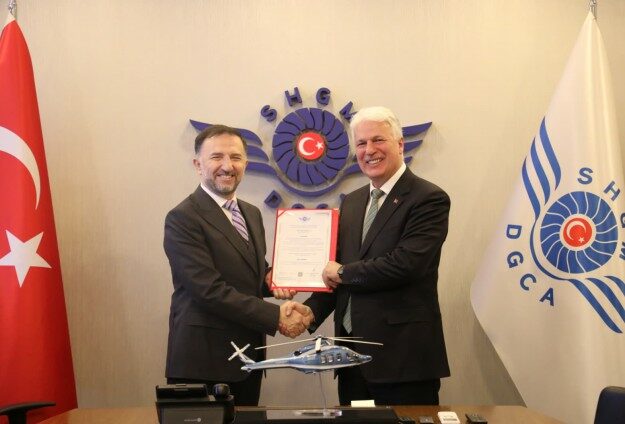 Türkiye'nin ilk yerli helikopteri uçuş sertifikasını aldı