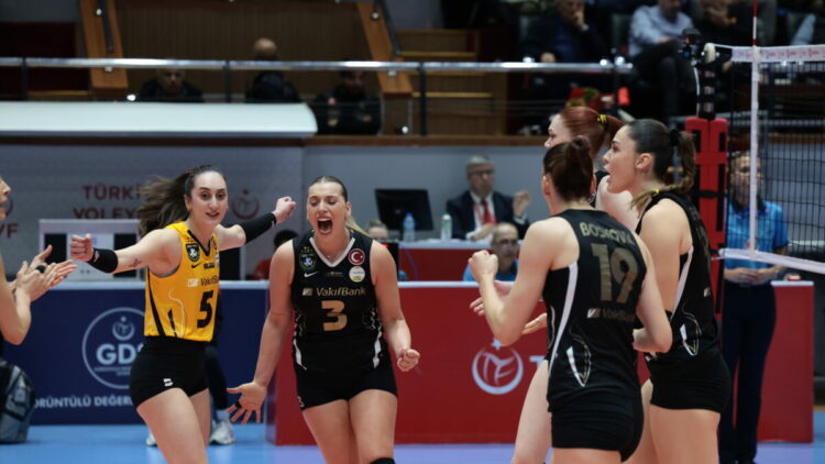 VakıfBank, seyircisi önünde Final-Four bileti arıyor