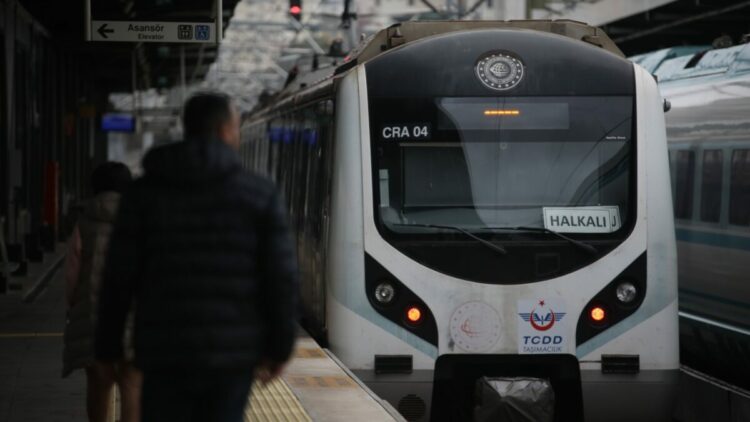 Bakan Uraloğlu, bayramda ücretsiz ulaşım hizmeti sunulacağını duyurdu