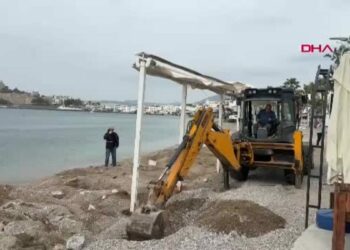 Bodrum'da sahil şeridinde kıyı kanununa aykırı yapılar tahliye ediliyor