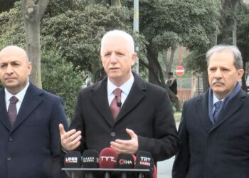 Vali Gül’den bayram öncesi otogarda denetim; 'kurallara uyduğumuzda sevdiklerimize ulaşma ihtimalimiz yüzde yüz'