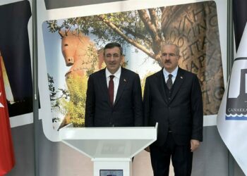 Çanakkale Deniz Zaferi'nin 111'inci yıl dönümü kutlanıyor