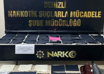 Otomobilde ele geçirilen uyuşturucuya 3 tutuklama