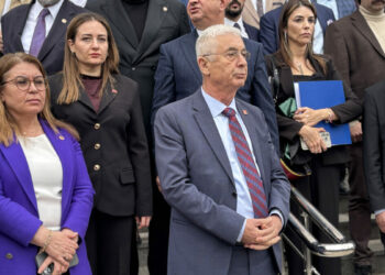 Antalya Büyükşehir Belediyesi'ne yönelik 'rüşvet' ve 'yolsuzluk' davasında 3'üncü gün