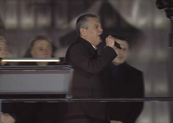 Özgür Özel, Saraçhane'de konuştu