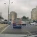 Ataşehir'de otomobilin çarptığı aydınlatma direği yola devrildi; kaza kamerada