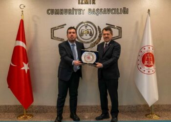 Adalet Bakan Yardımcısı Tuncay'dan İzmir Adliyesi'ne ziyaret
