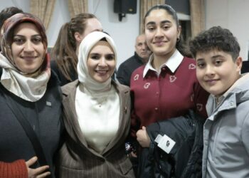 Aile ve Sosyal Hizmetler Bakanlığı'ndan ramazanda 610 bin haneye ziyaret