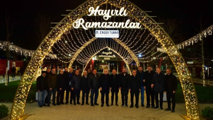 Fatih Belediye Başkanı Turan: Ramazan Fatih'te manevi atmosferiyle yaşandı