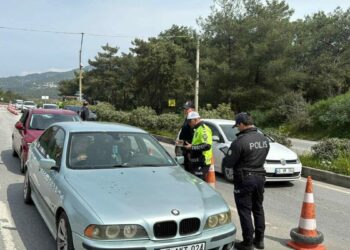 Bodrum'a son 24 saatte 25 bin araç giriş yaptı