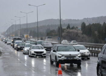 'Kilit kavşak' Kırıkkale'de, bayram yoğunluğu başladı