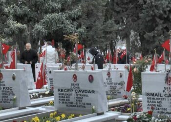 Edirnekapı Şehitliği'nde hüzünlü bayram arifesi