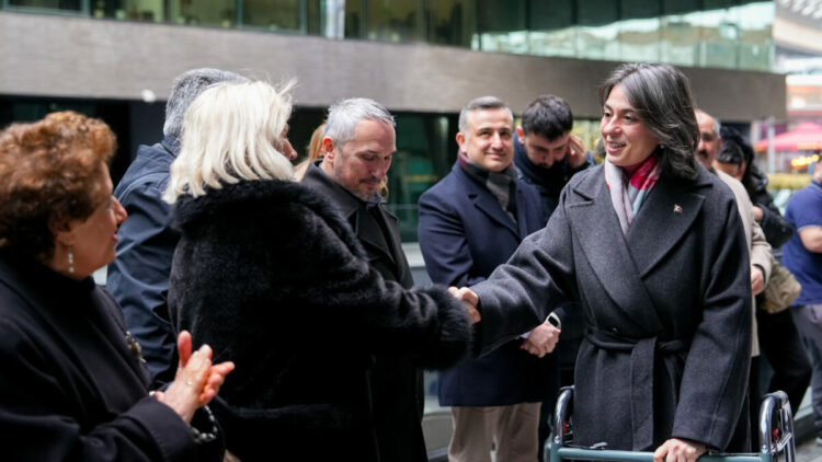 Dedetaş, belediye çalışanlarıyla bayramlaştı