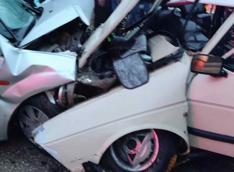 Osmaniye'de iki otomobil çarpıştı: 1 ölü, 6 yaralı