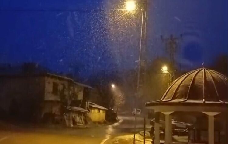 Kütahya’nın yüksek kesimleri beyaza büründü