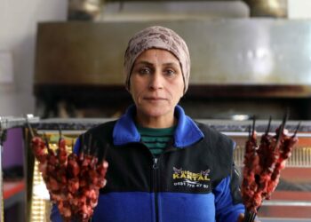 Ev kadınıydı bölgenin ‘kebapçı ablası’ oldu
