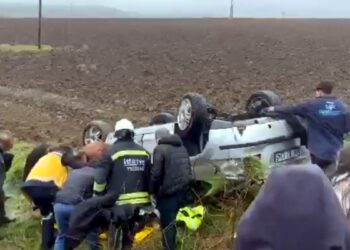 Tekirdağ'da takla atan otomobilde 3 kişi yaralandı