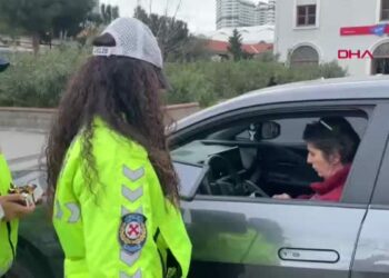 İzmir'de polisten bayram denetimi