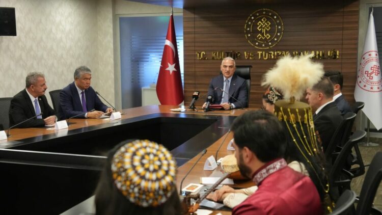 Kültür ve Turizm Bakanlığı'nda 'Nevruz' buluşması