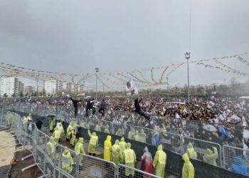 Diyarbakır'da nevruz kutlamaları başladı