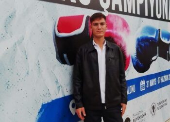 Bariyerlere çarpan otomobilin sürücüsü Emirhan öldü