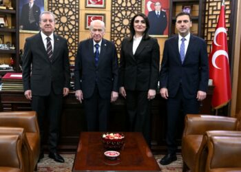 Bahçeli, bayramlaşma heyetini kabul etti