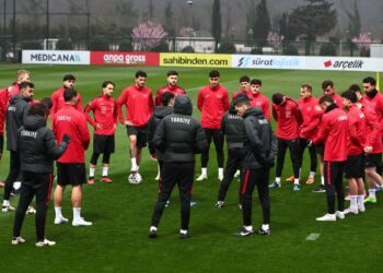 A Milli Futbol Takımı, Romanya maçının hazırlıklarına devam etti