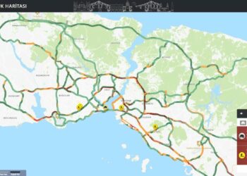İstanbul'da gece saatlerinde trafik yoğunluğu yüzde 62'ye ulaştı -1