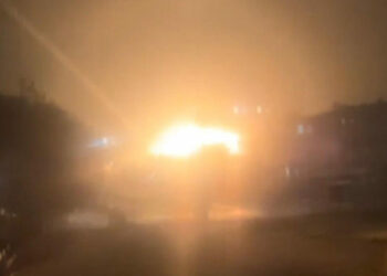 İsrail’in nükleer tesislerinin bulunduğu Dimona, İran’ın fırlattığı füzelerle vuruldu