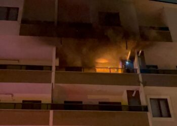 Bursa'da 5 katlı binada çıkan yangın söndürüldü