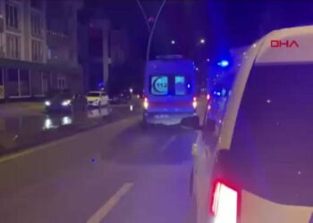 Elazığ'da asansör hızla indi, 2 kişi hastanelik oldu