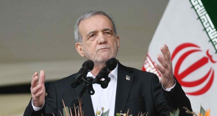 Pezeşkiyan: Tehditler ve terör İran halkını daha da birleştiriyor