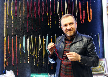 Mezatlarıyla ünlü tespihçilerden vergi denetimine destek