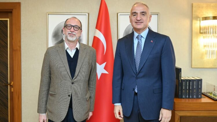 Bakan Ersoy, küratör Molinari'yi kabul etti