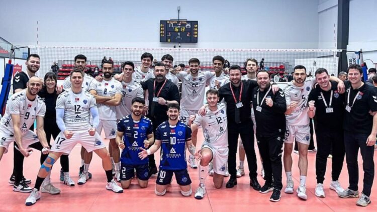 Altekma Play-Off'a kaldı