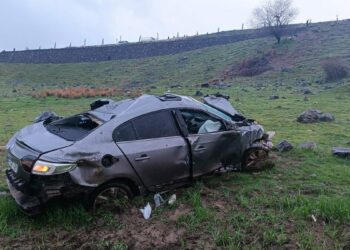 Batman'da otomobil uçuruma yuvarlandı: 1 yaralı