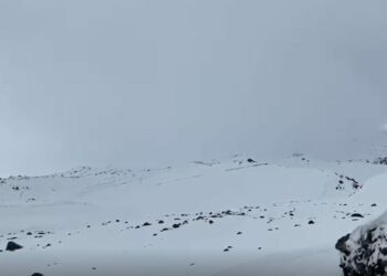 Ağrı Dağı’nda kaybolan kadın dağcı için arama kurtarma çalışması başlatıldı