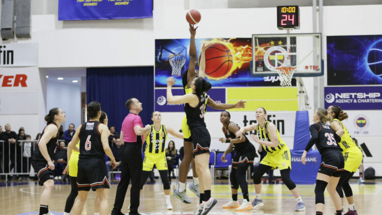 Fenerbahçe Opet - Çimsa ÇBK Mersin: 73-62