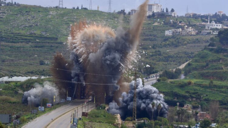 İsrail'in Lübnan'a düzenlediği saldırılarda can kaybı 1039'a yükseldi