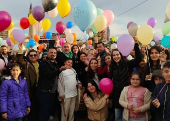 Kampanyası tamamlanan SMA hastası Alya için balonlar gökyüzüne bırakıldı