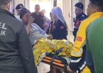 Kayıp dağcı, sığındığı bağ evinde bulundu