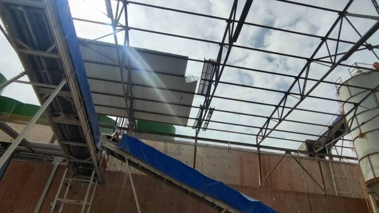 Çatıdan düşen işçi öldü