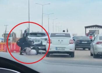 Diyarbakır’da trafikte yol verme kavgası kamerada