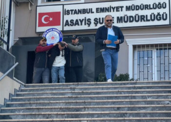 Eyüpsultan'da kırdığı şişeyle tartıştığı kişiyi öldüren şüpheli yakalandı